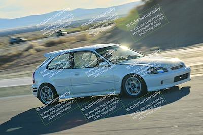 media/Dec-13-2025-Extreme Speed (Sat) [[d129ecb0b9]]/Beginner/Session 3 (Turn 5)/